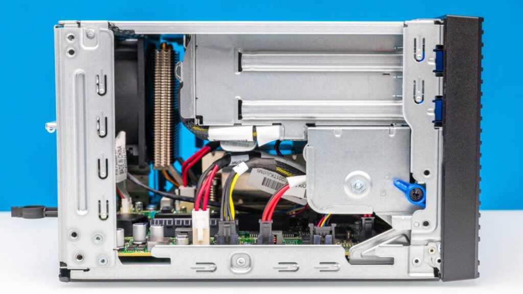 HPE-ProLiant-MicroServer-Gen11-Inside-5.jpg HPE-ProLiant-MicroServer-Gen11-Inside-5.jpg