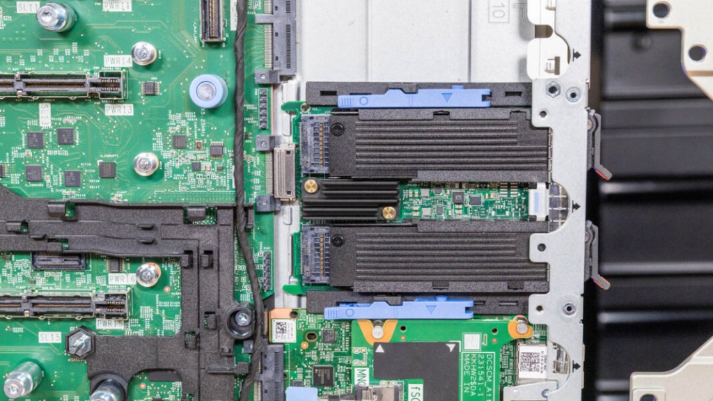 Dell-PowerEdge-R770-Internal-Dell-BOSS-1068x601.jpg Dell-PowerEdge-R770-Internal-Dell-BOSS-1068x601.jpg