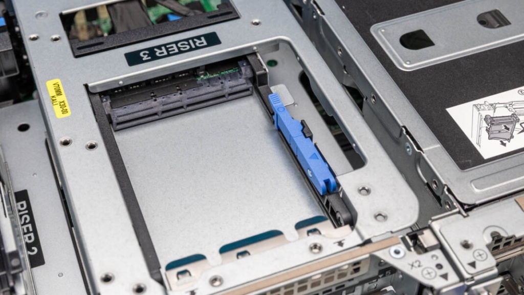 Dell-PowerEdge-R770-Riser-3-OCP-NIC-3.0-Slot-2-1068x601.jpg Dell-PowerEdge-R770-Riser-3-OCP-NIC-3.0-Slot-2-1068x601.jpg