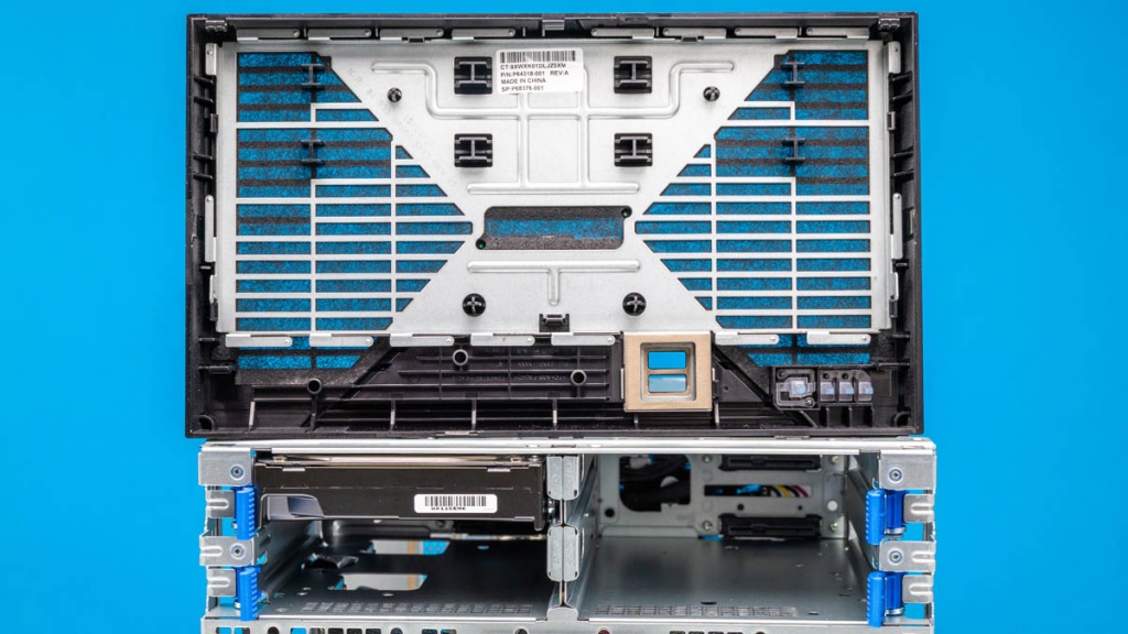 HPE-ProLiant-MicroServer-Gen11-SSD-Bay-1.jpg HPE-ProLiant-MicroServer-Gen11-SSD-Bay-1.jpg