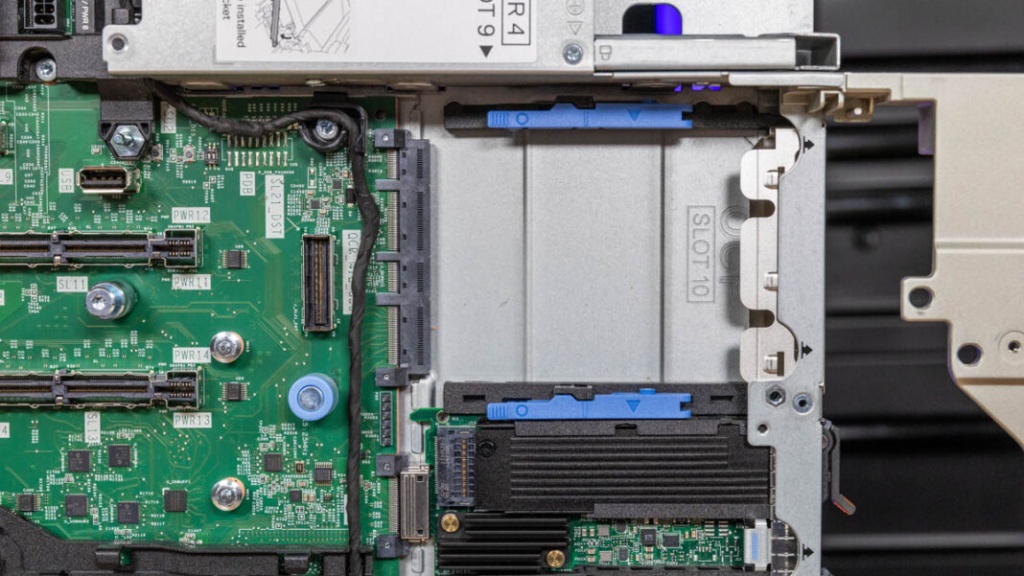 Dell-PowerEdge-R770-Inside-22-1068x601.jpg Dell-PowerEdge-R770-Inside-22-1068x601.jpg