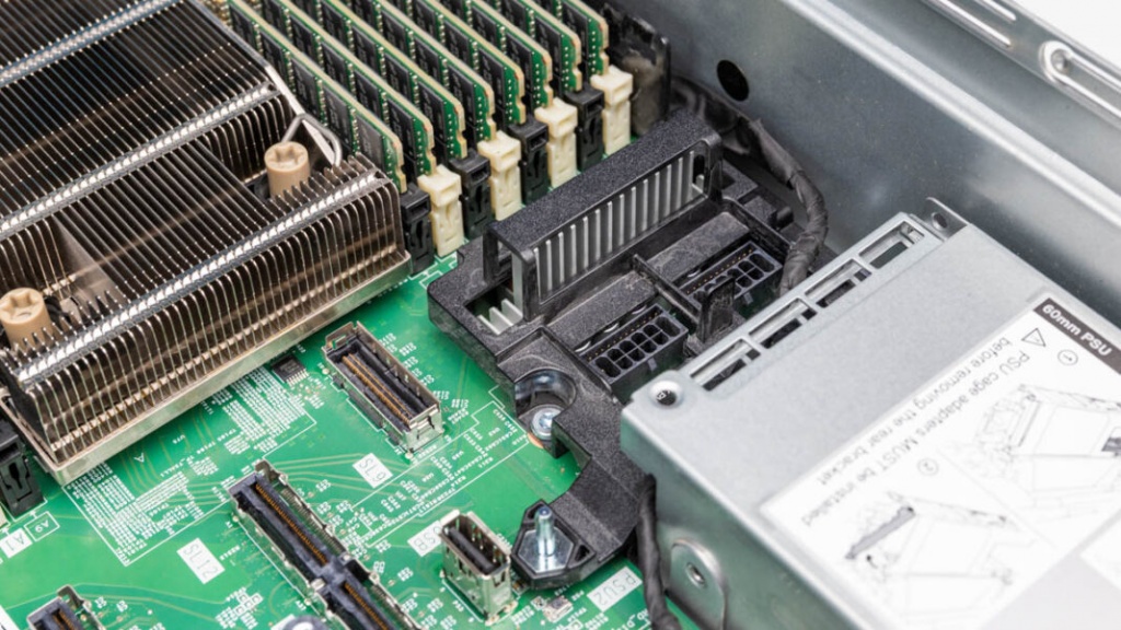 Dell-PowerEdge-R770-GPU-and-PCIe-Power-Right-Rear-1068x601.jpg Dell-PowerEdge-R770-GPU-and-PCIe-Power-Right-Rear-1068x601.jpg