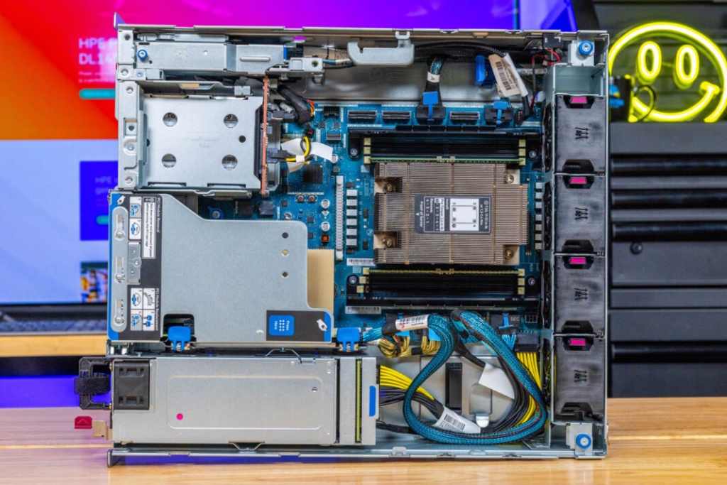 HPE-ProLiant-DL145-Gen11-Internal-Overview-1-1068x713.jpg HPE-ProLiant-DL145-Gen11-Internal-Overview-1-1068x713.jpg