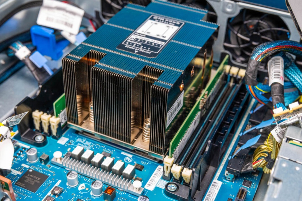 HPE-ProLiant-DL145-Gen11-AMD-EPYC-8000-and-Memory-1-1068x713.jpg HPE-ProLiant-DL145-Gen11-AMD-EPYC-8000-and-Memory-1-1068x713.jpg